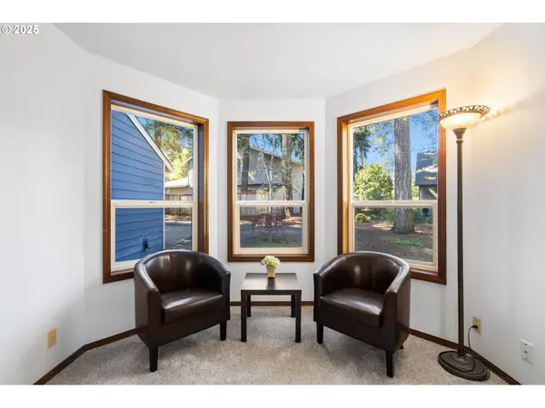 Lake Oswego, OR 97035,5189 ROSEWOOD ST