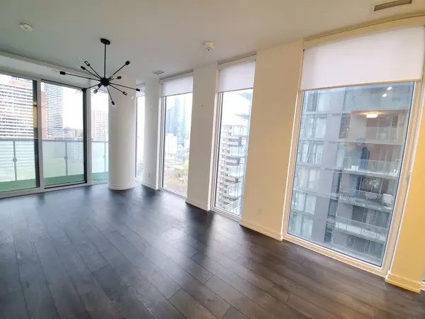 Toronto C08, ON M4Y 0C4,28 Wellesley ST E #1607