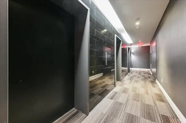 Toronto C01, ON M5H 0A6,224 King ST W #3006