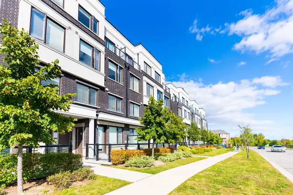 1711 Pure Springs BLVD #509, Pickering, ON L1X 0E3