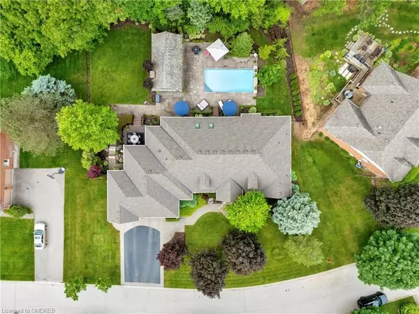 Hamilton, ON L0R 1H1,40 PARKSHORE PL