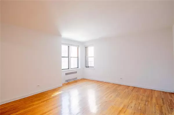 Brooklyn, NY 11209,15 Oliver ST #4C