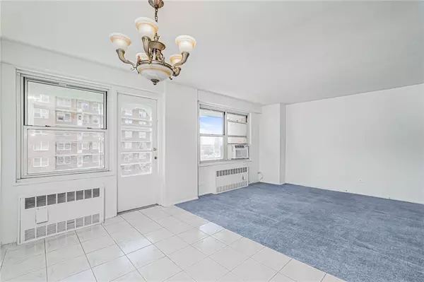 Brooklyn, NY 11214,1935 Shore Pkwy #9F