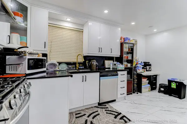 Toronto E10, ON M1E 2E7,35 Waldock ST