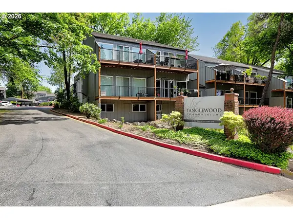 Lake Oswego, OR 97035,4 TOUCHSTONE #138