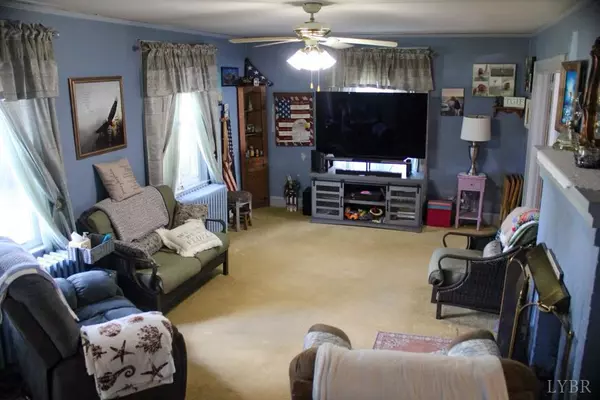 Altavista, VA 24517,811 Broad ST