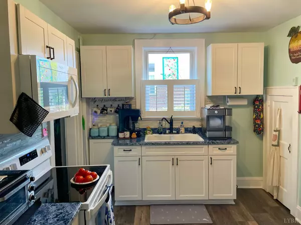 Altavista, VA 24517,811 Broad ST