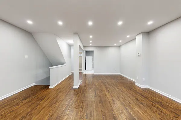 Toronto E09, ON M1E 4E8,441 Military TRL #62