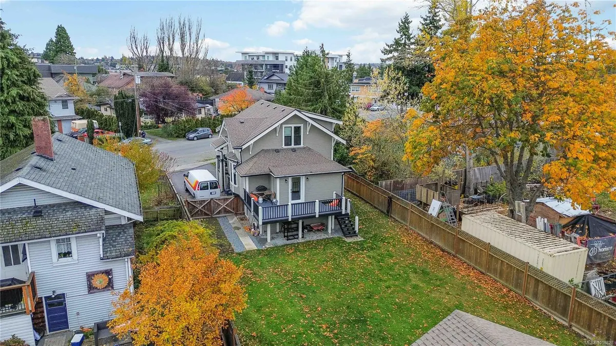 Saanich, BC V8Z 3S4,3354 Harriet Rd