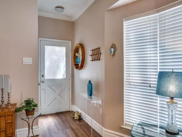 Dallas, TX 75206,6011 E University Boulevard #145