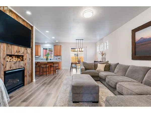 1603 SW HEWITT AVE, Troutdale, OR 97060