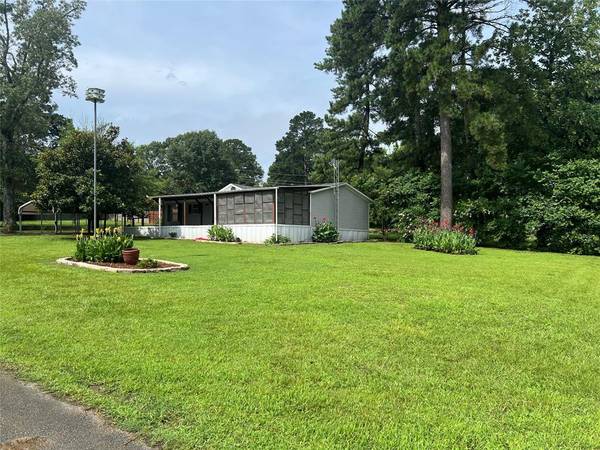 9160 Grape Avenue, Frankston, TX 75763