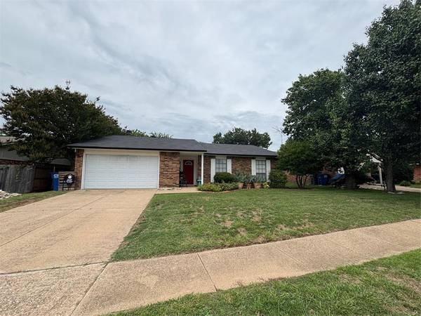 723 Meadow Mead Drive, Allen, TX 75002