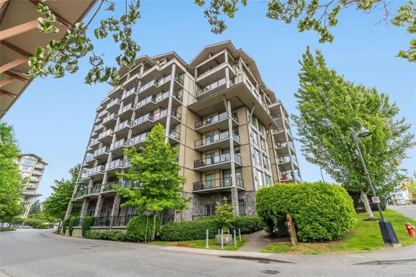 194 Beachside Dr #302, Parksville, BC V9P 0B1