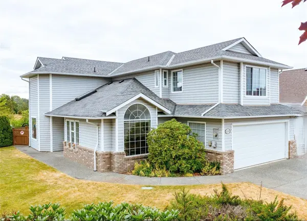 639 Eagle Tree Close, Parksville, BC V9P 2N9