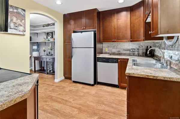 Crofton, BC V0R 1R0,8075 Queen St