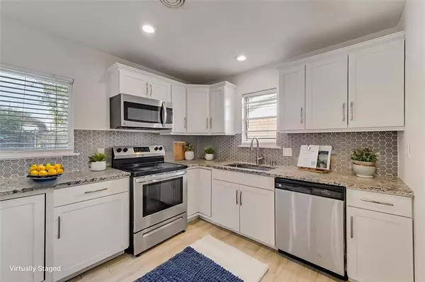 Hurst, TX 76053,413 Simmons Drive