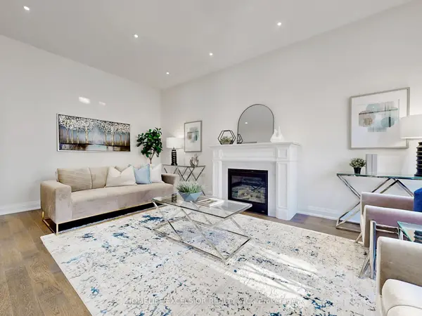 Richmond Hill, ON L4E 2Y5,19 Aida PL