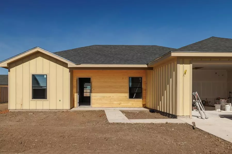 900 Benelli, Clyde, TX 79510