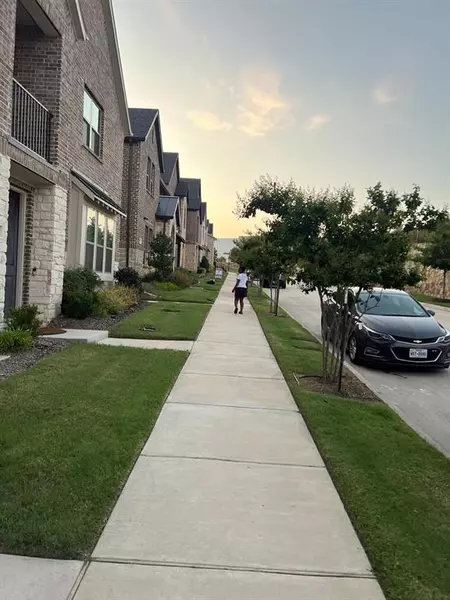 261 Mcconathy Way, Flower Mound, TX 75028