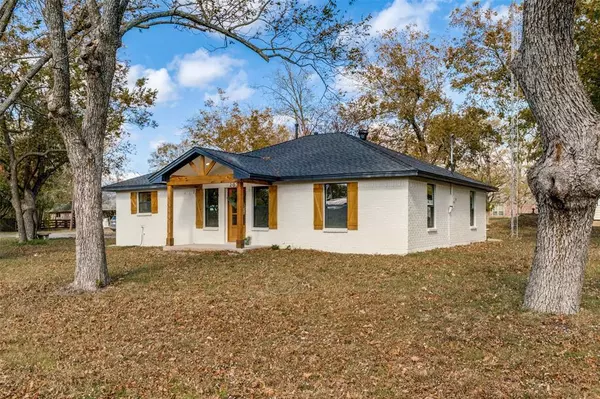 Dodd City, TX 75438,203 W 2nd Street