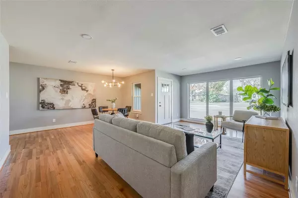 10136 San Juan Avenue, Dallas, TX 75228