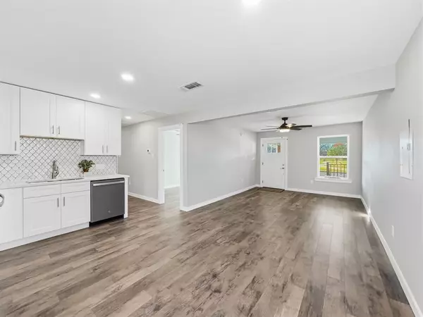 Whitesboro, TX 76273,104 Clark Street