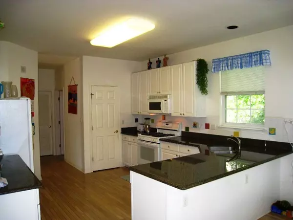 Bernards Twp., NJ 07920,18 HANSOM ROAD