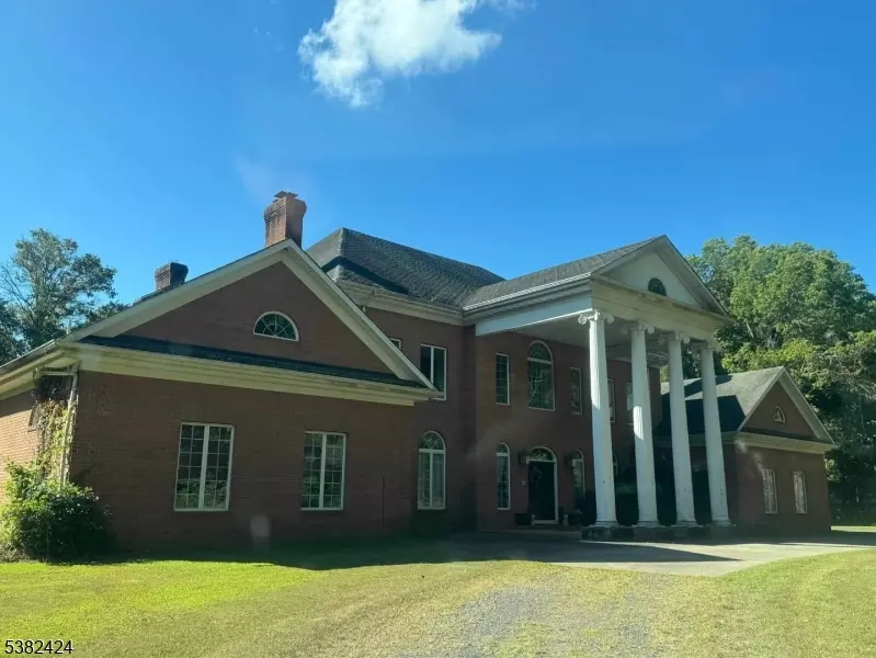 Bedminster Twp., NJ 07921,122 Janelle Ct