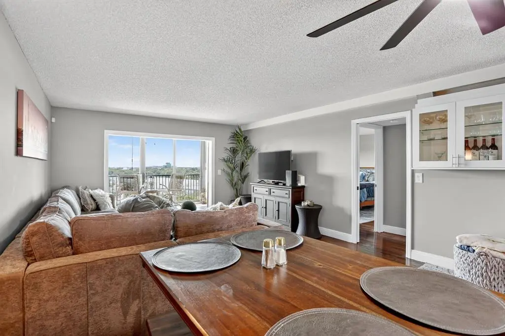 Pompano Beach, FL 33069,2202 S Cypress Bend Dr #906