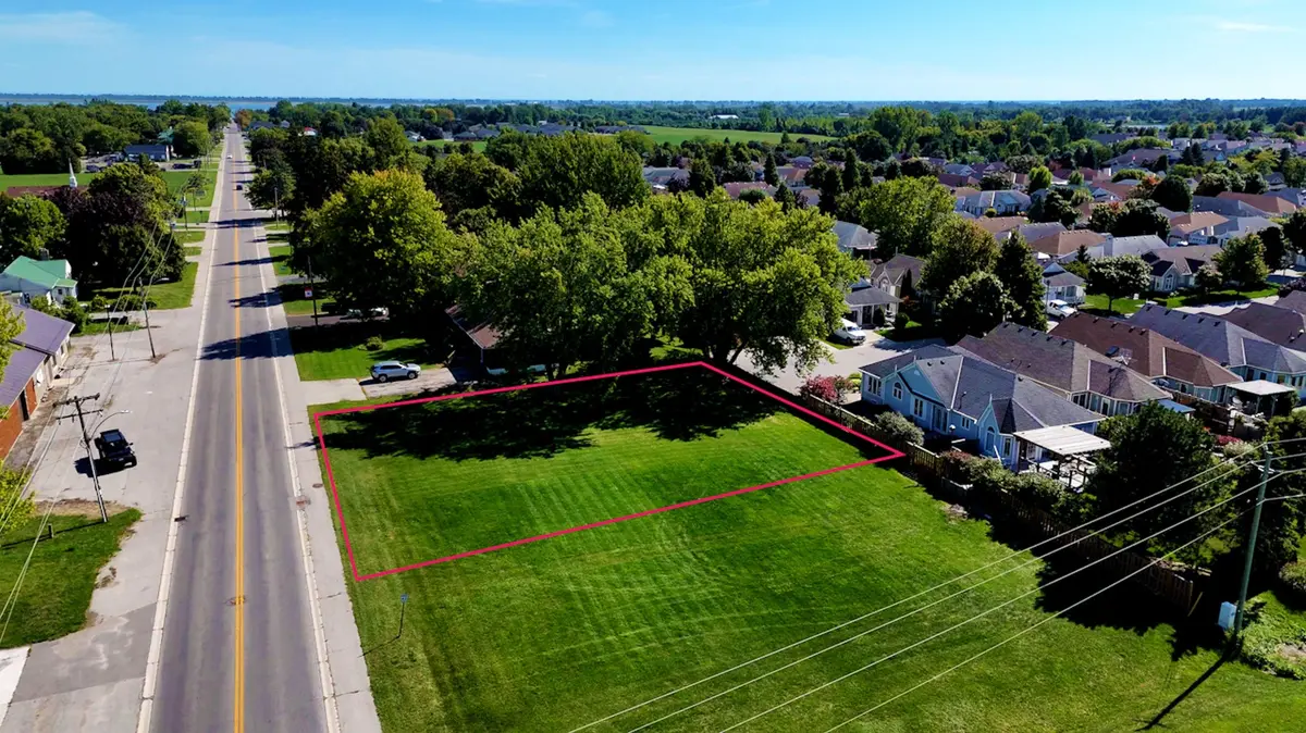 Norfolk, ON N0E 1M0,1179 Main ST