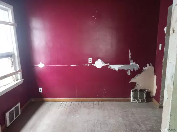 Detroit, MI 48210,7764 AMERICAN ST