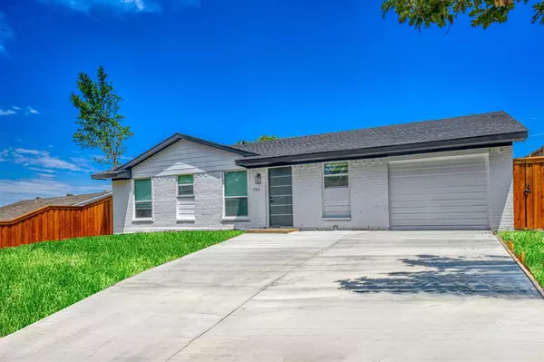 Dallas, TX 75211,751 Botany Bay Drive