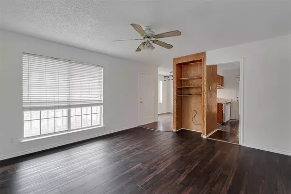 Cleburne, TX 76033,606 Mcanear Street