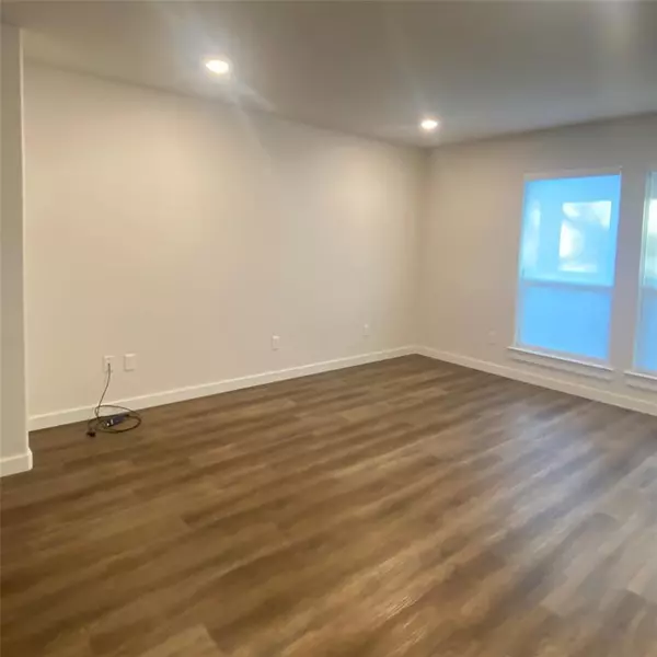 Dodd City, TX 75438,100 S Bois D