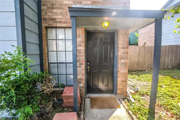 Benbrook, TX 76126,1034 Mckinley Street #B