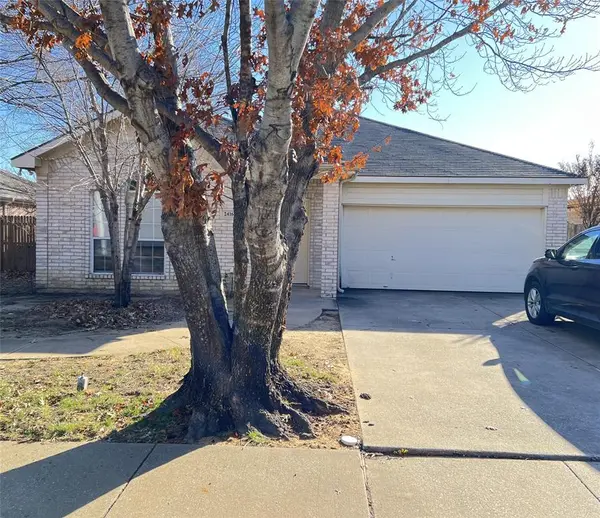 2416 Wildwood Lane, Denton, TX 76210