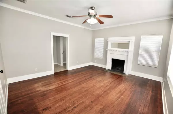 Weatherford, TX 76086,814 Ball Street