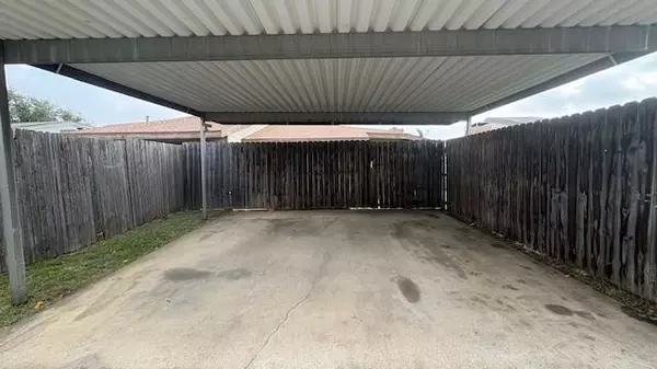 Arlington, TX 76017,5930 Timbercrest Drive