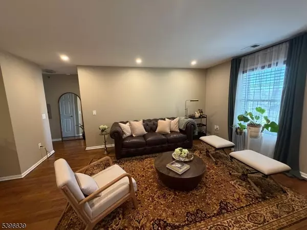 110 Orange St #9, Bloomfield Twp., NJ 07003