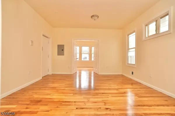 Newark City, NJ 07112,388-392 Chadwick Ave