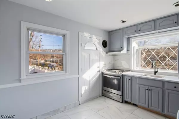 Pompton Lakes Boro, NJ 07442,301 Riverview Rd