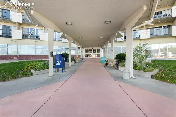 Colorado Springs, CO 80910,411 Lakewood CIR #A408