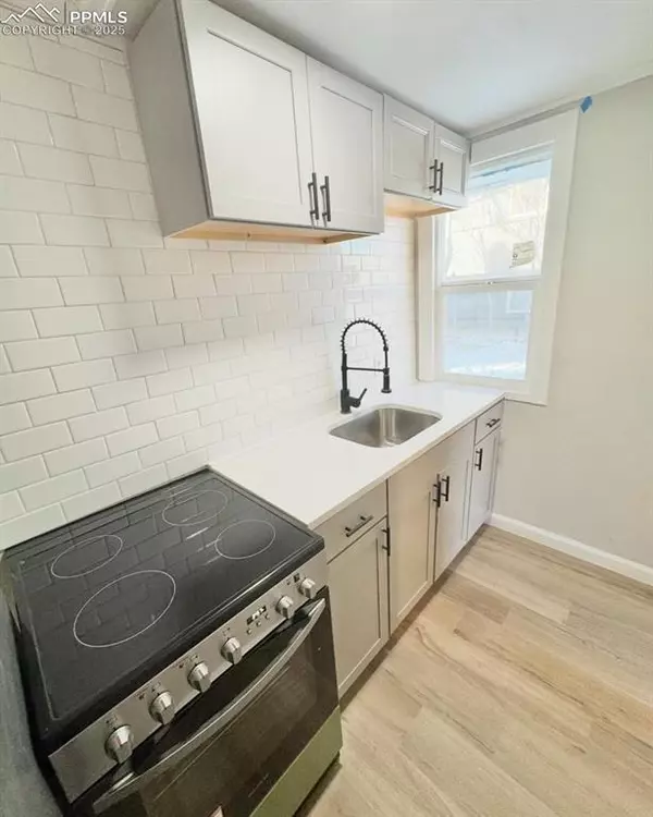 Colorado Springs, CO 80910,1126 E Moreno AVE