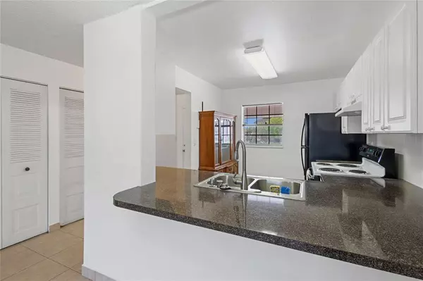 Coral Springs, FL 33065,3250 NW 85th Ave #16