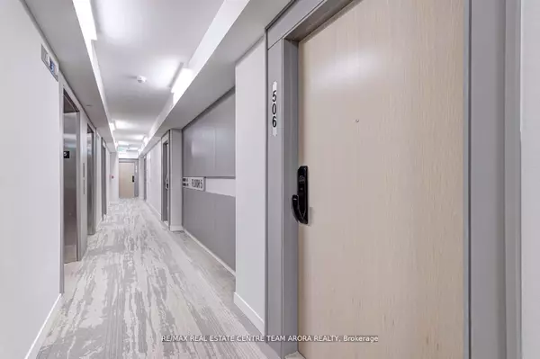 Burlington, ON L7R 1E2,370 MARTHA ST #506