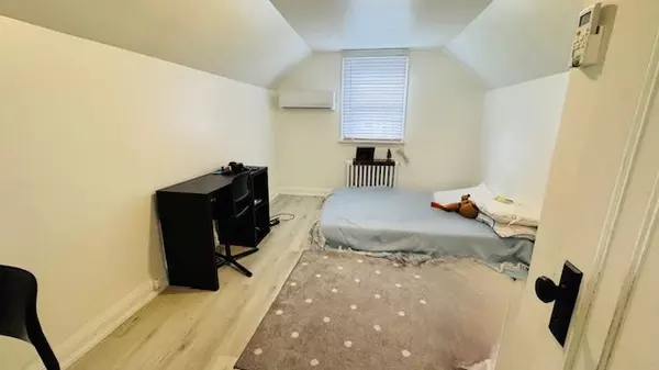 Toronto W06, ON M8V 3K6,349 Kipling AVE