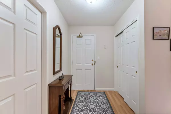 Lincoln, ON L0R 2C0,4090 John Charles BLVD #104