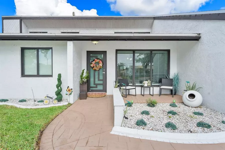 400 NW 98th Avenue, Pembroke Pines, FL 33024