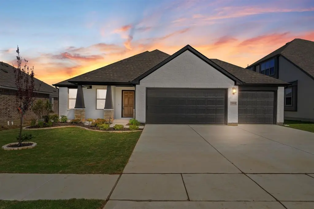 Venus, TX 76009,1941 Daybreak Drive